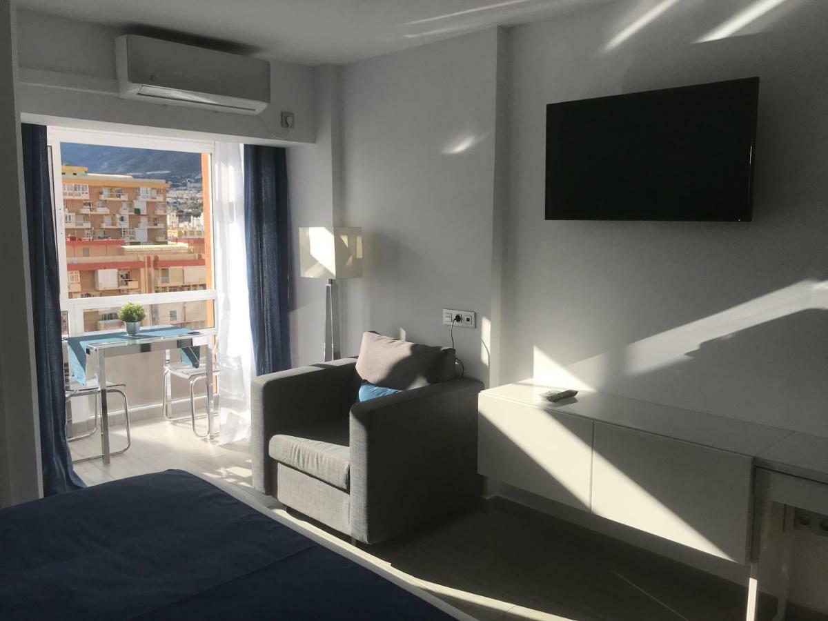 Honeymoon Apartments เบนัลมาเดนา ภายนอก รูปภาพ